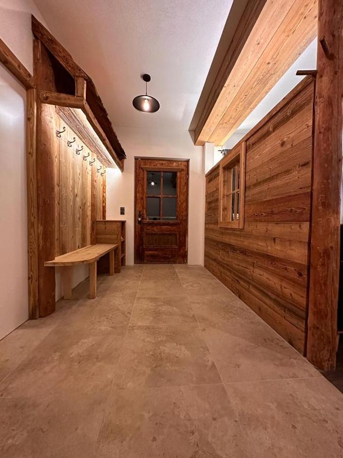 Chalet Schwarz Berwang Bagian luar foto
