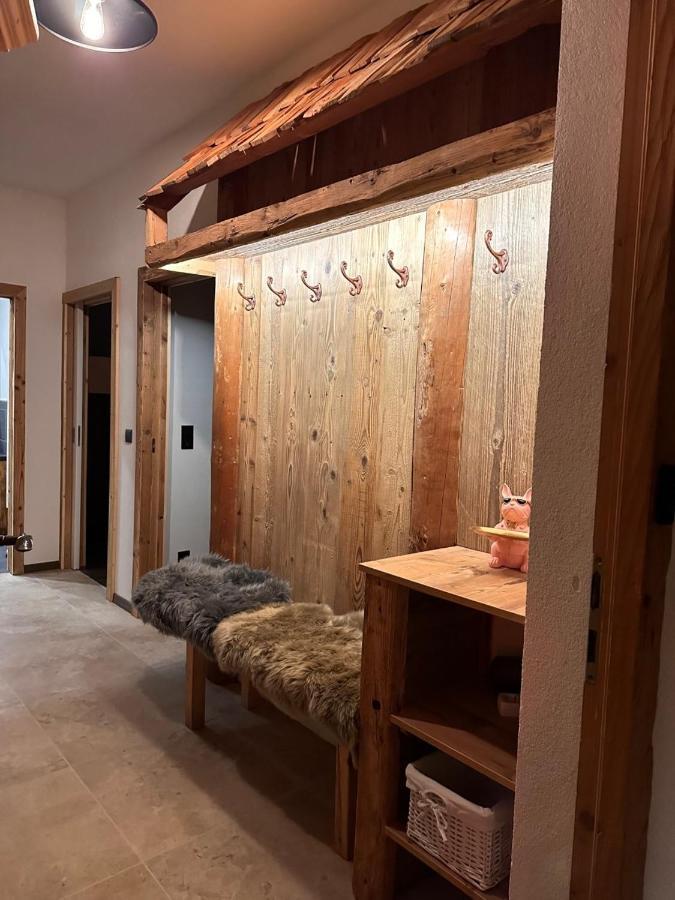 Chalet Schwarz Berwang Bagian luar foto