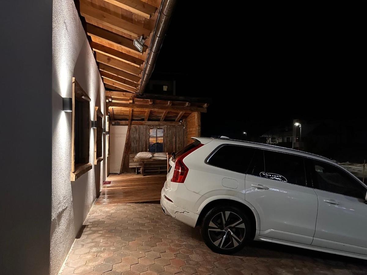 Chalet Schwarz Berwang Bagian luar foto