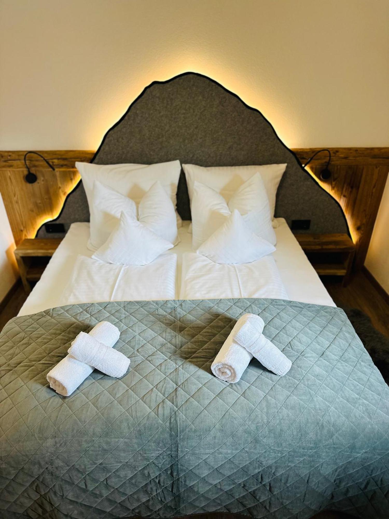 Chalet Schwarz Berwang Bagian luar foto