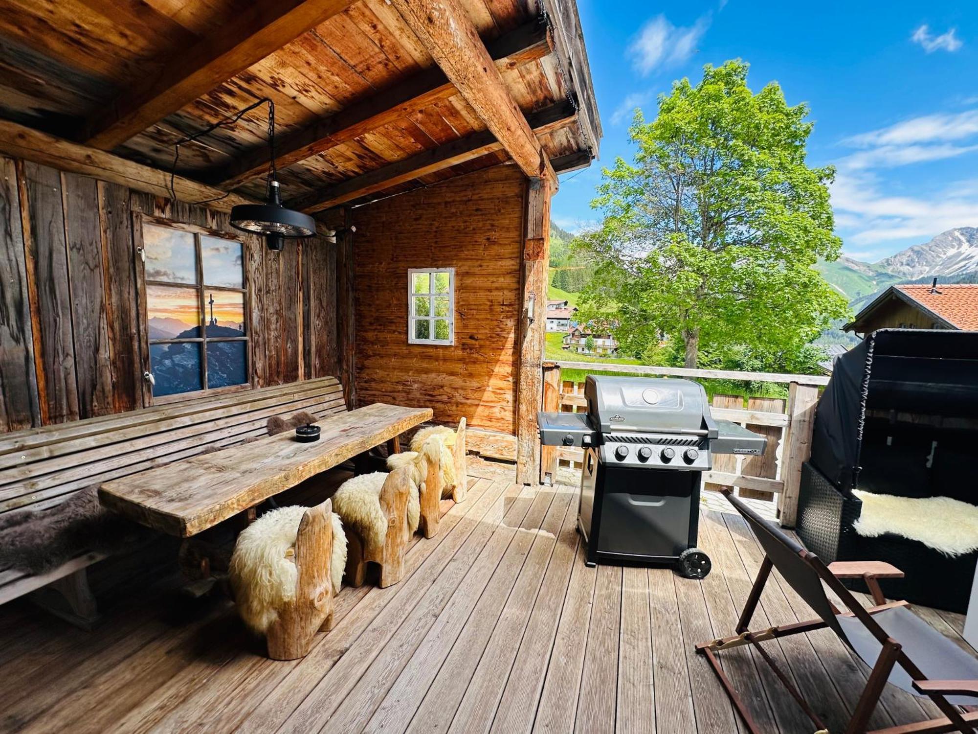 Chalet Schwarz Berwang Bagian luar foto